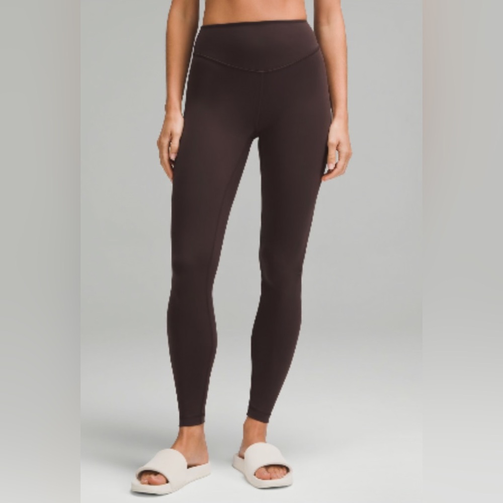 Wunder Under SmoothCover High-Rise Tight 28” in Espresso - size 6